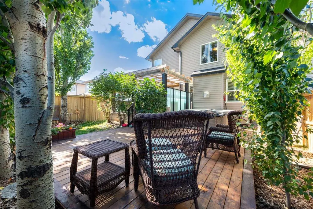 78 Hillcrest Street SW