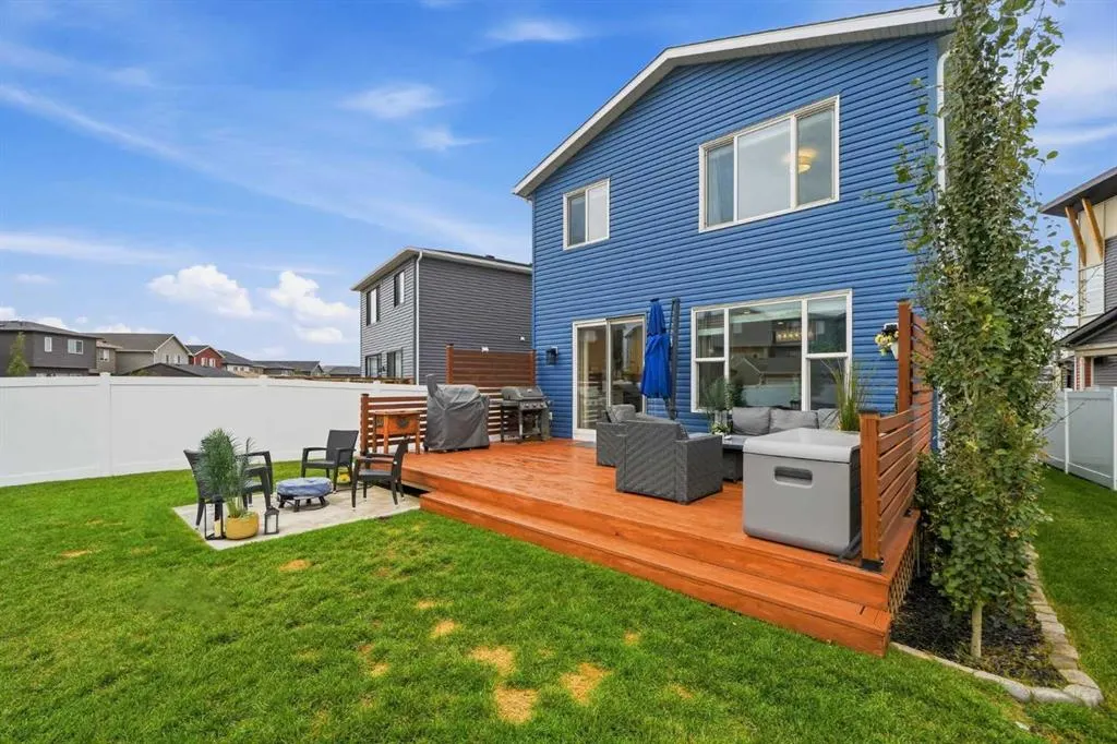 43 Howse Manor NE