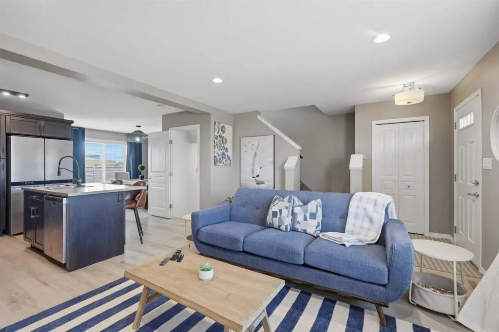 123 Hinshaw Drive