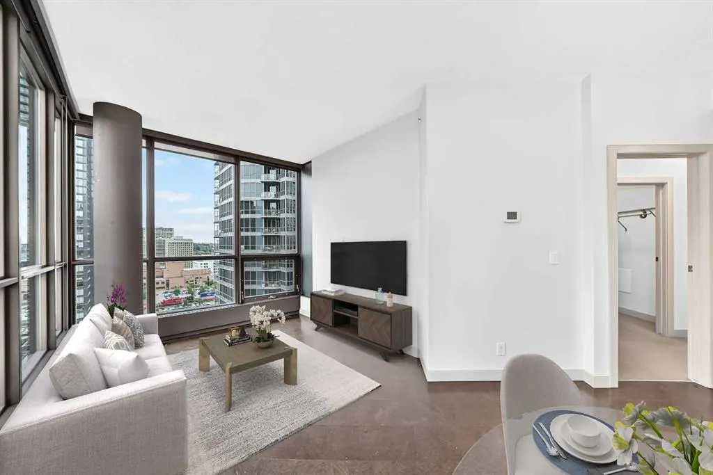 220 12 Avenue SE #1602