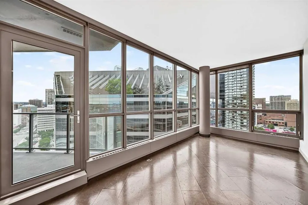 220 12 Avenue SE #1602