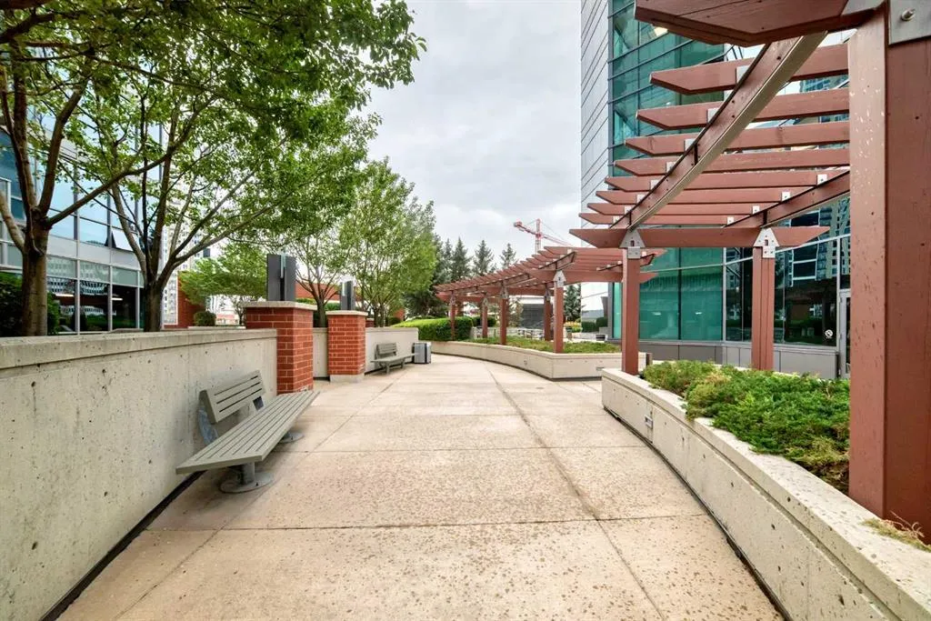 220 12 Avenue SE #1602