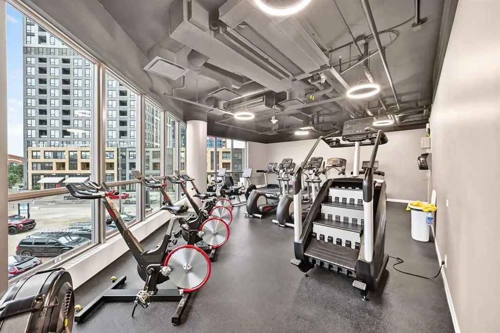 220 12 Avenue SE #1602