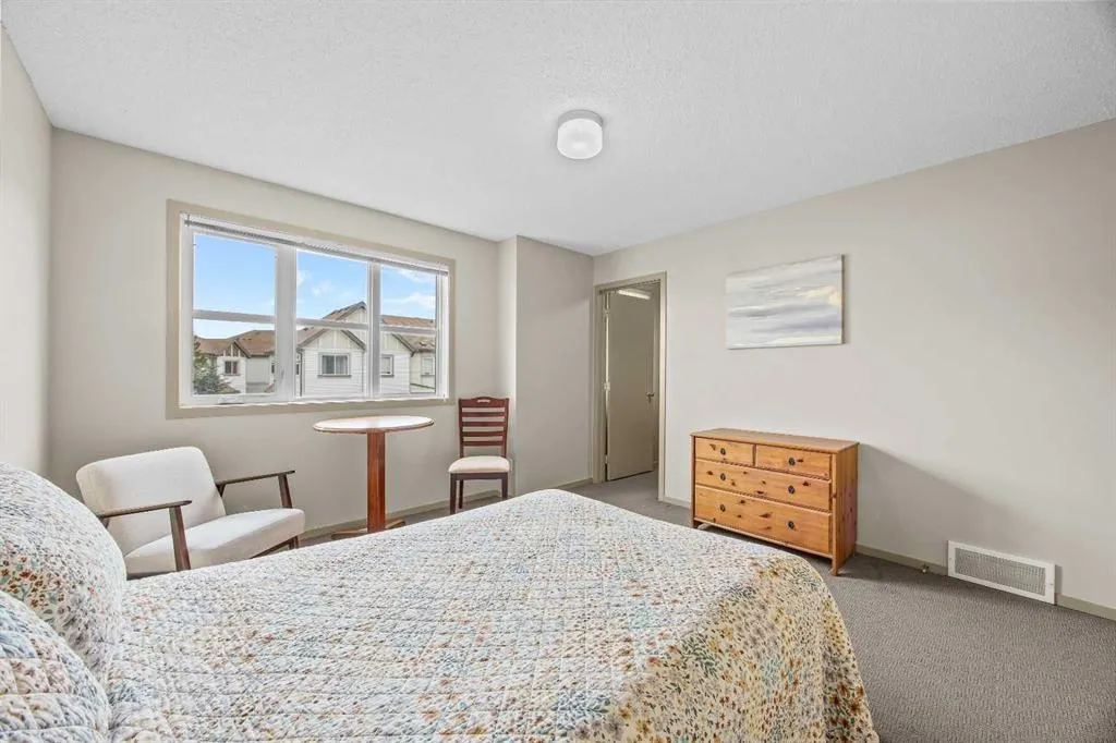 280 Copperstone Cove SE