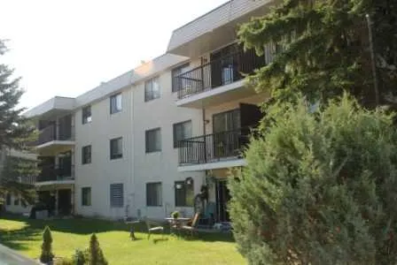 10 Northstar Drive S