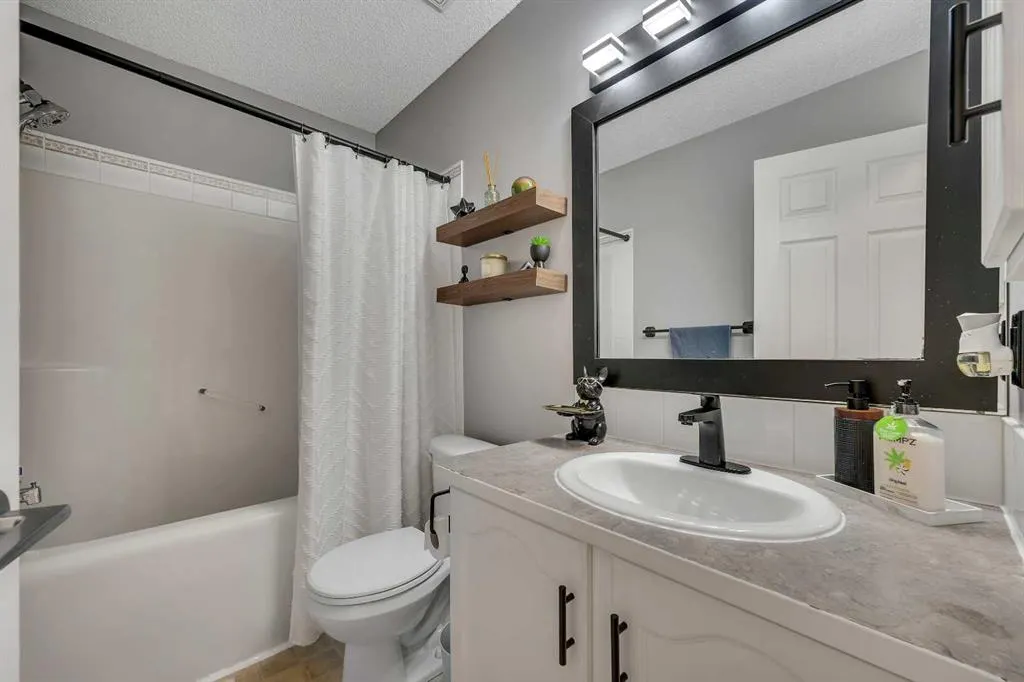 41 Cimarron Meadows Close