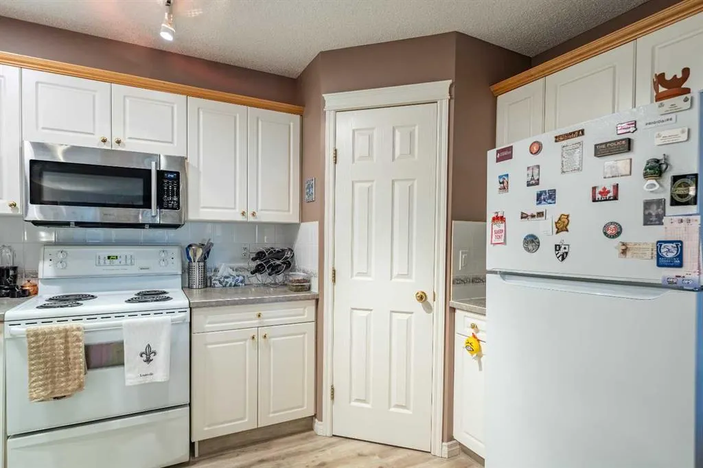7451 Springbank Boulevard SW #2108