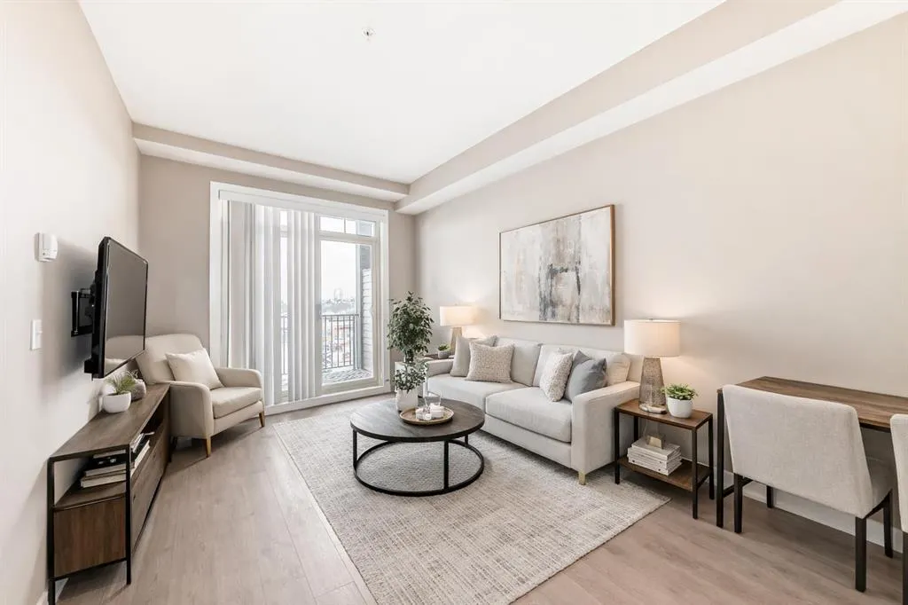 117 Copperpond Common SE #311