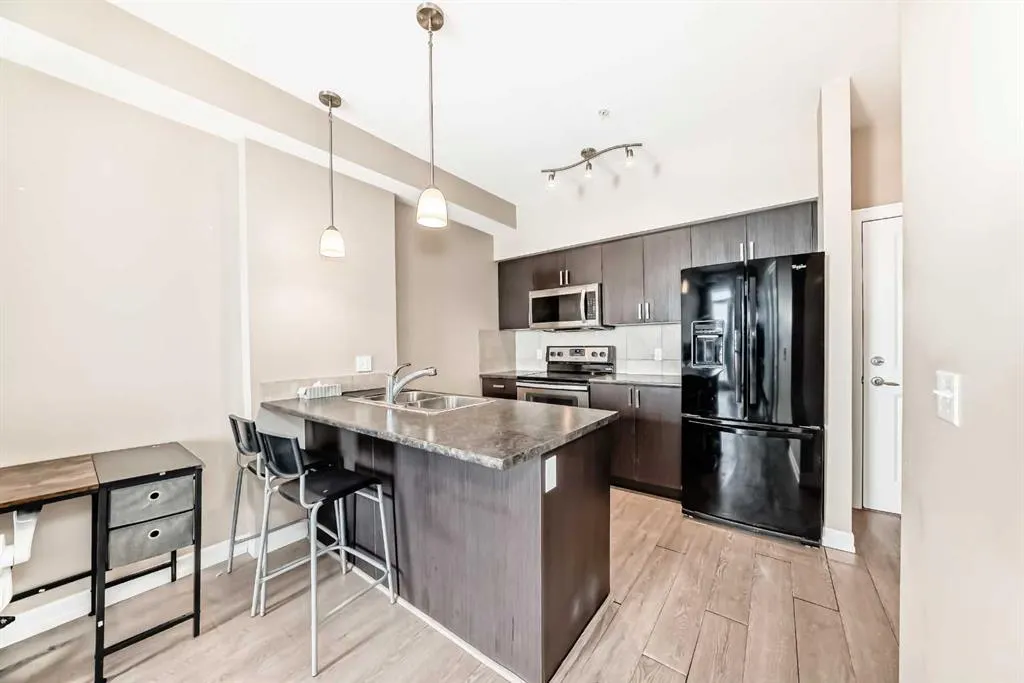 117 Copperpond Common SE #311