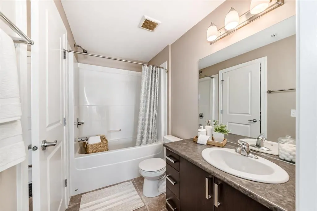 117 Copperpond Common SE #311