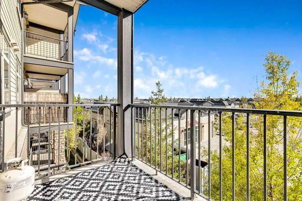 117 Copperpond Common SE #311