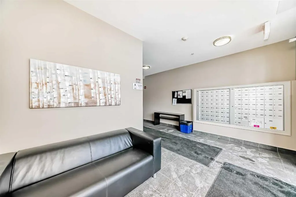 117 Copperpond Common SE #311