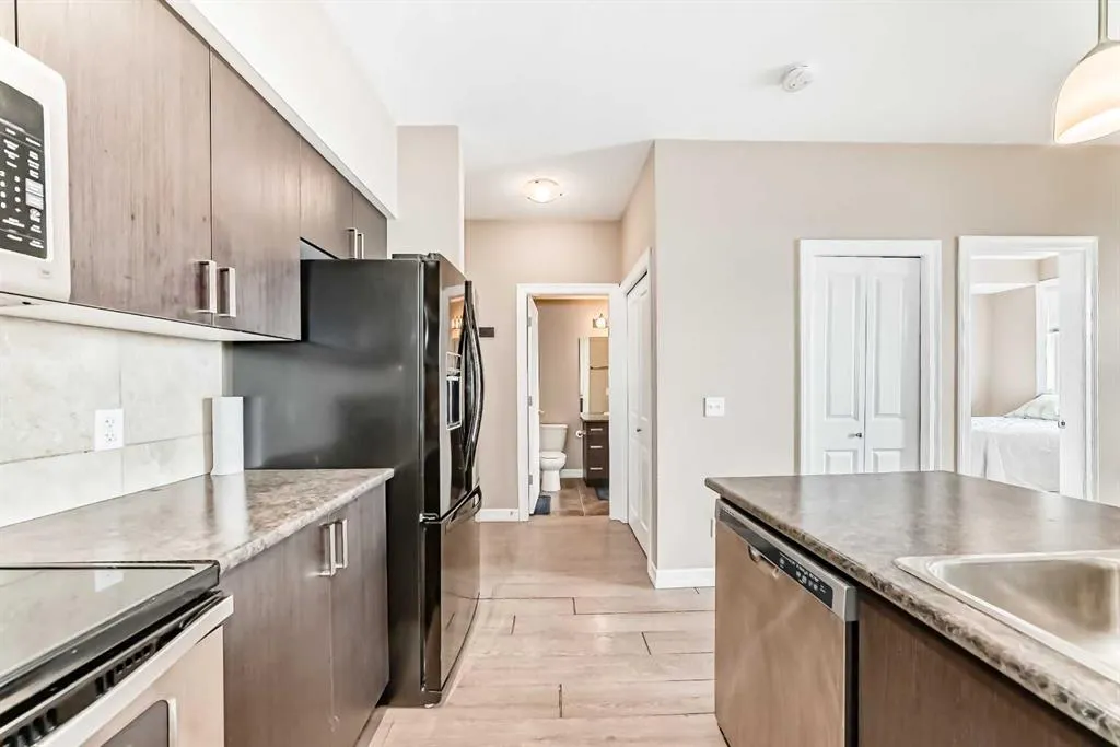 117 Copperpond Common SE #311
