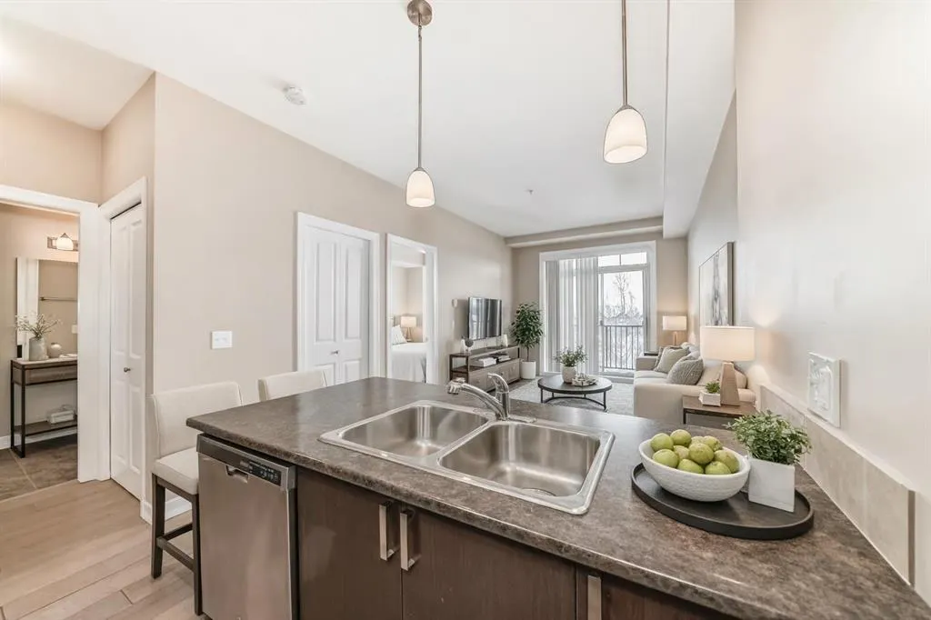 117 Copperpond Common SE #311