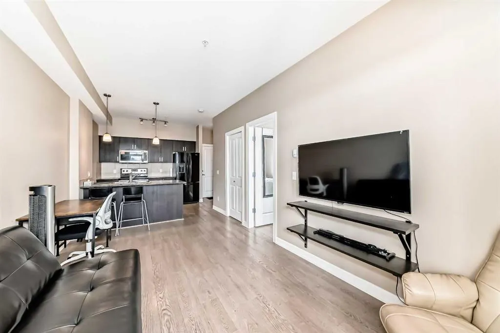 117 Copperpond Common SE #311