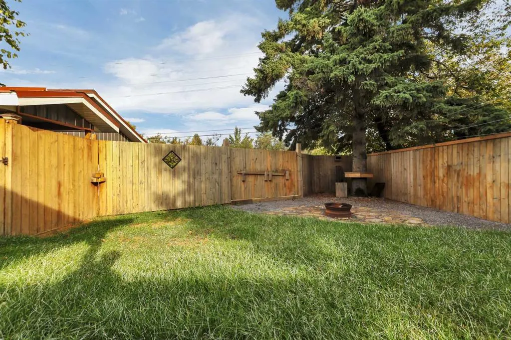 70 Sherwood Crescent