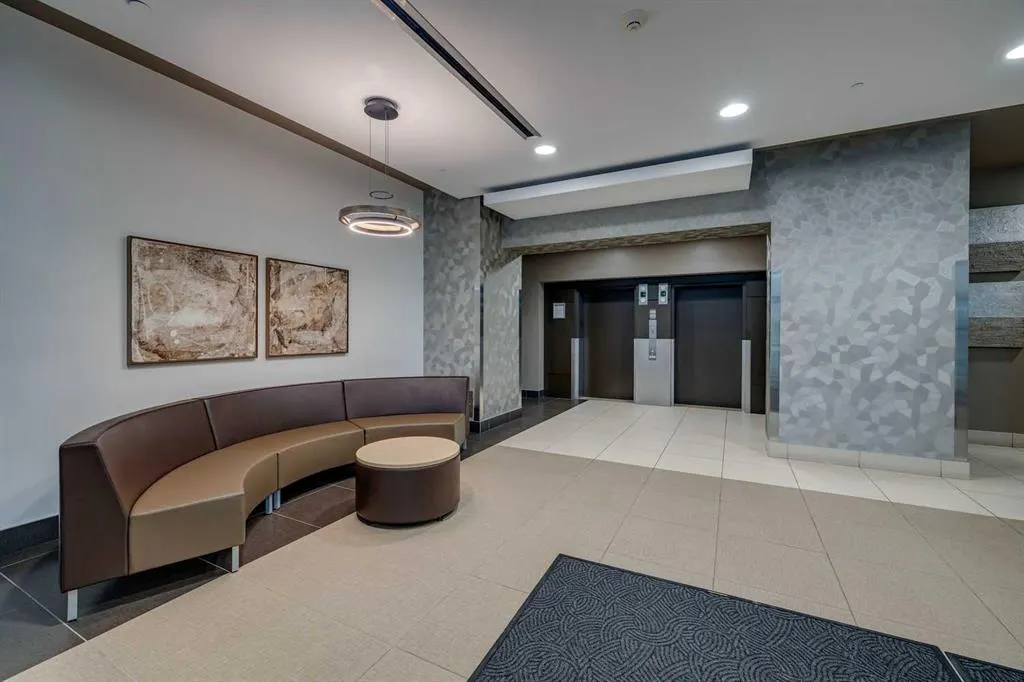 220 12 Avenue SE #1105