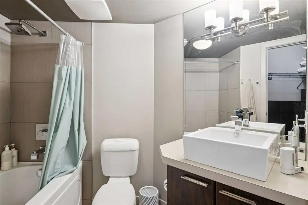 220 12 Avenue SE #1105