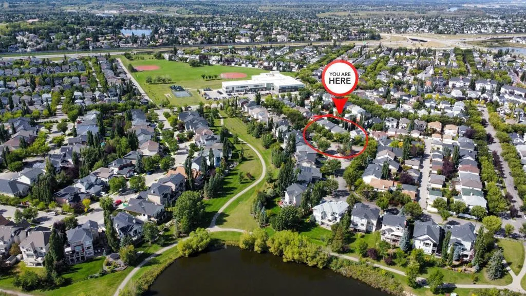 393 Inverness Park SE