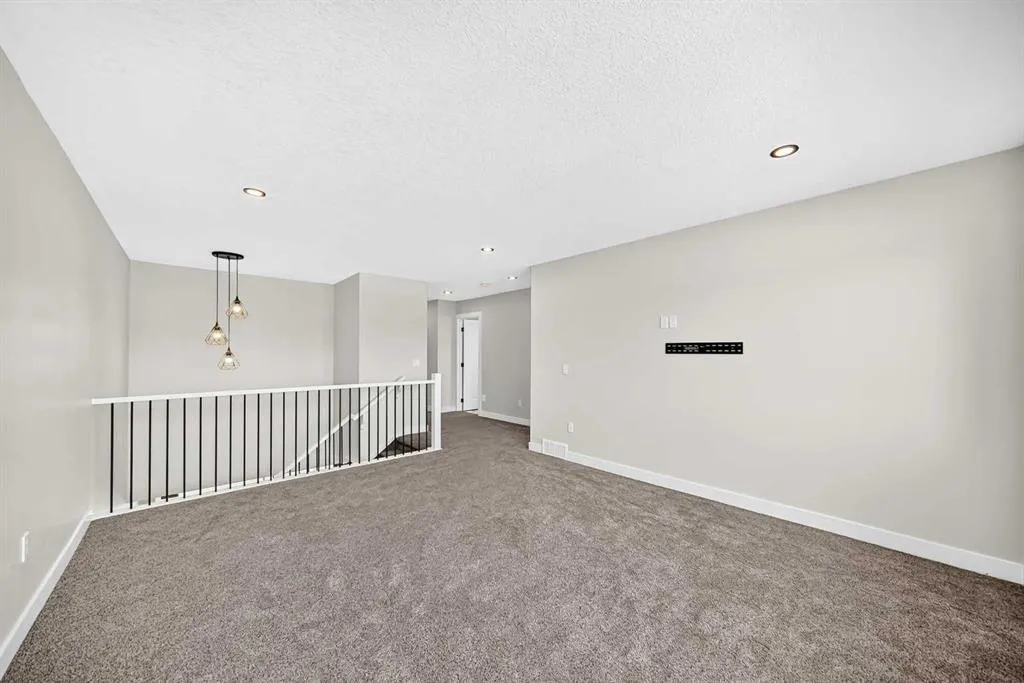 805 Mandalay Boulevard