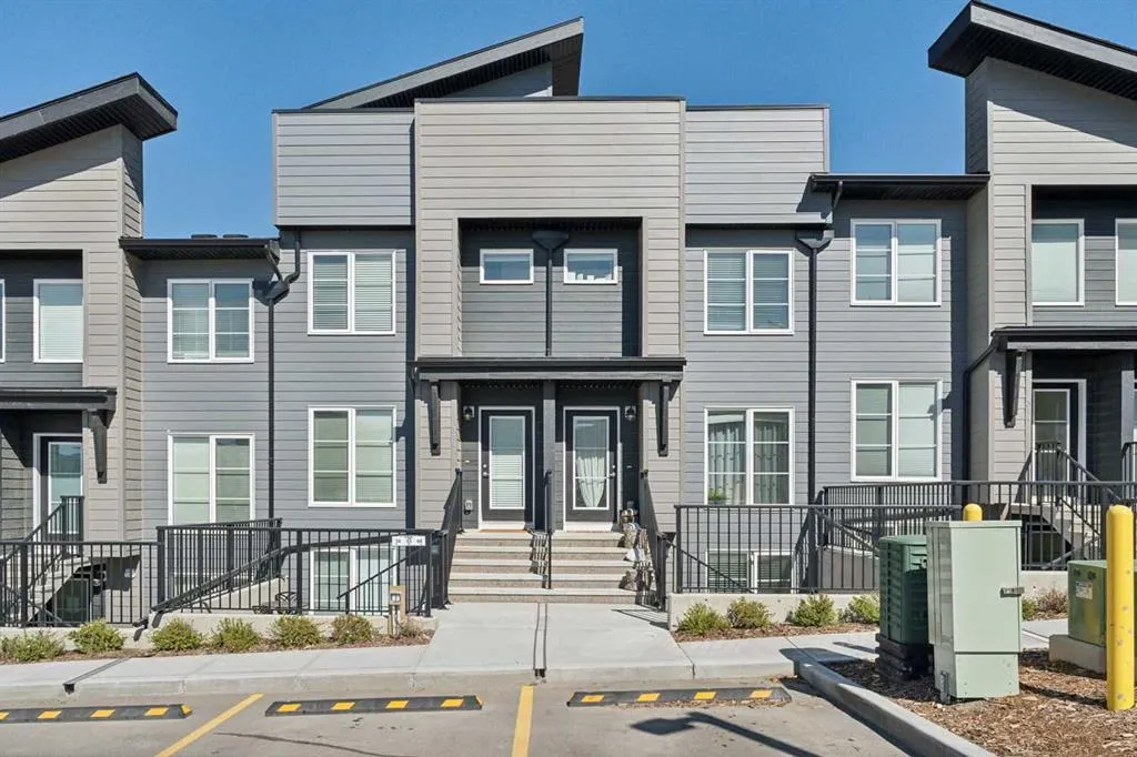 260 Rowley Way NW #312