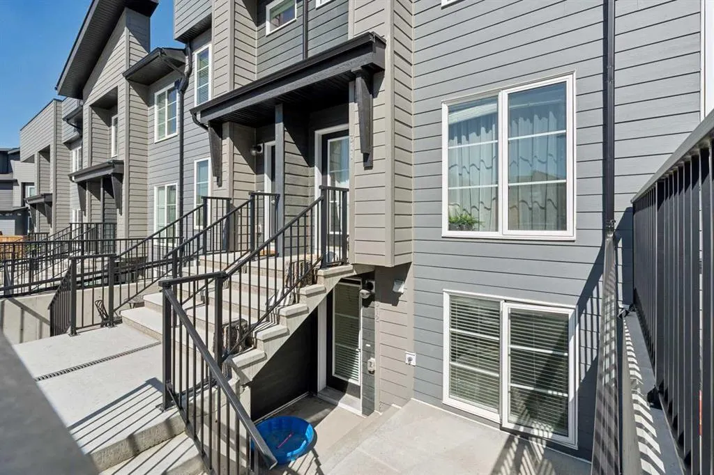 260 Rowley Way NW #312