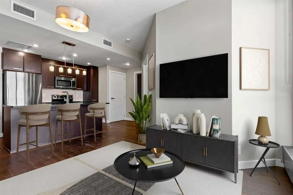 225 11 Avenue SE #804