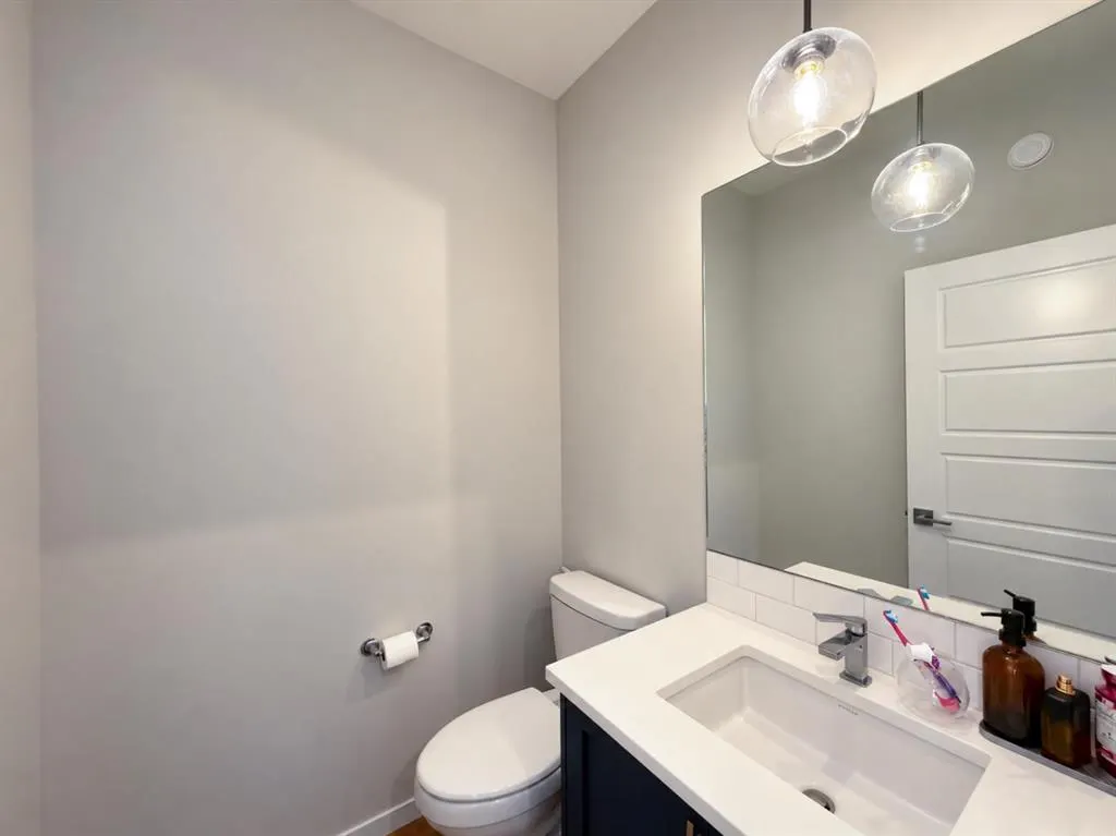 228 Annette Villas NW