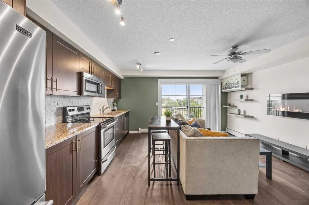 99 Copperstone Park SE #1304