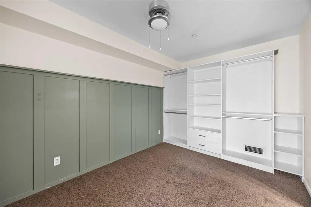 99 Copperstone Park SE #1304