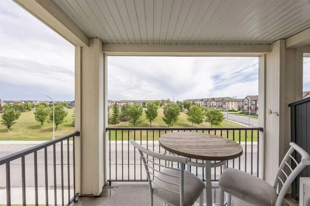 99 Copperstone Park SE #1304