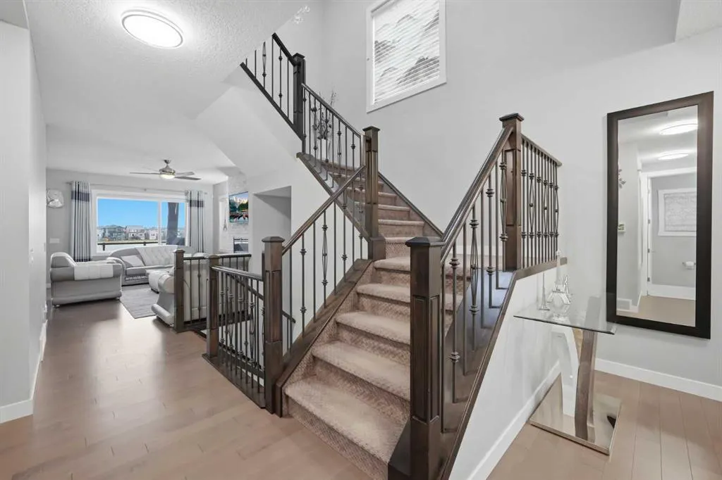 288 Corner Meadows Manor NE