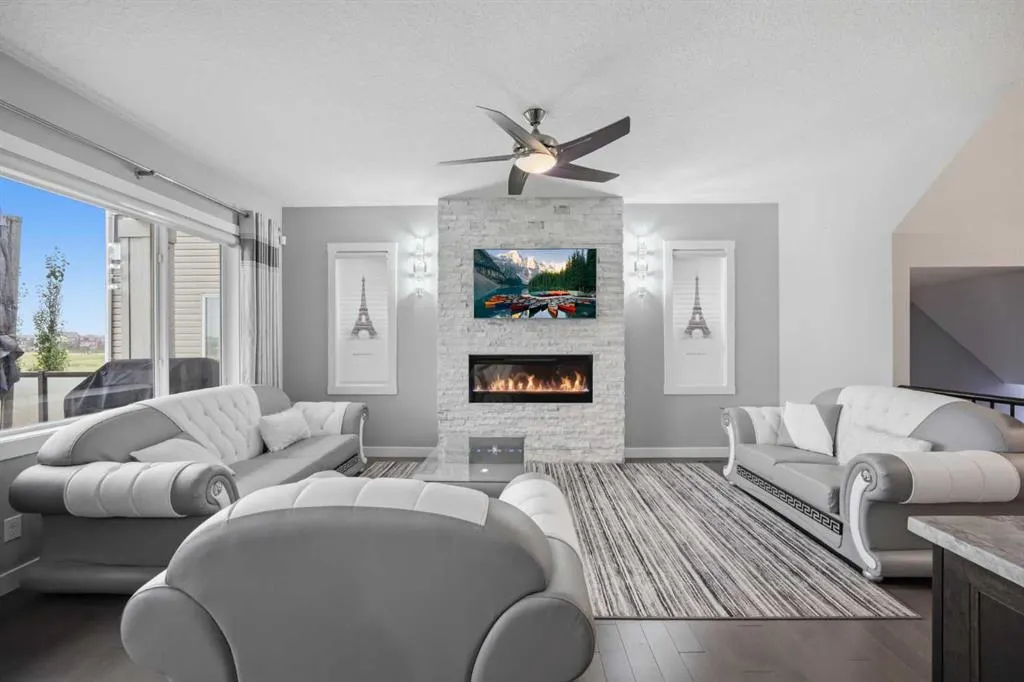 288 Corner Meadows Manor NE