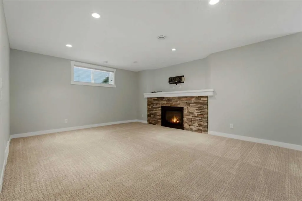 63 Hillview Road