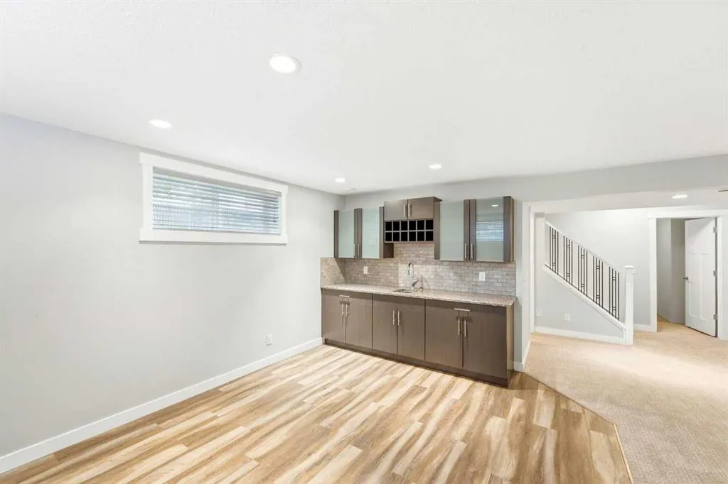 63 Hillview Road