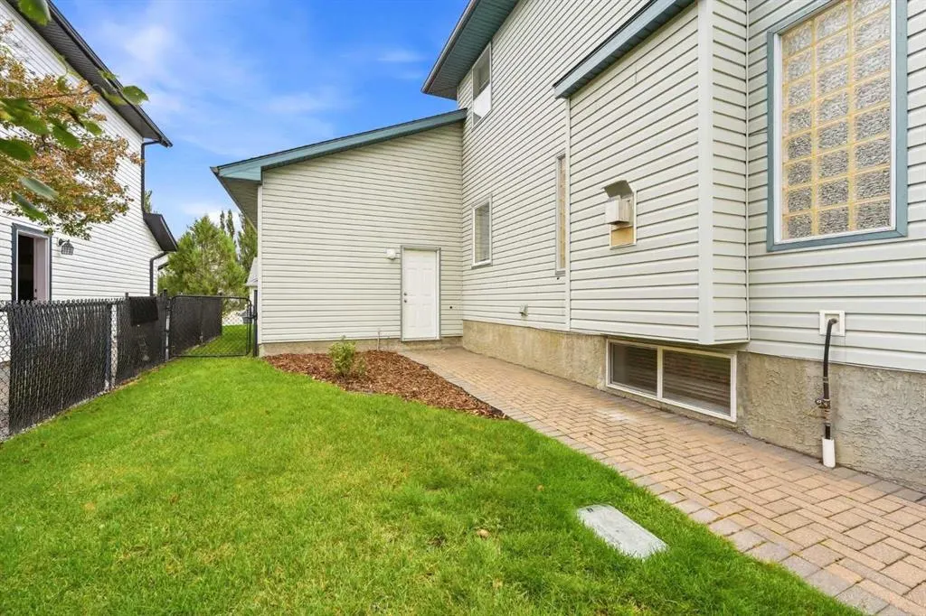 63 Hillview Road