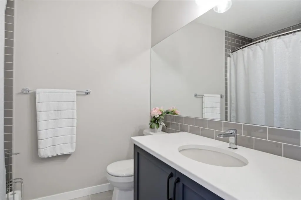 601 Reynolds Crescent SW