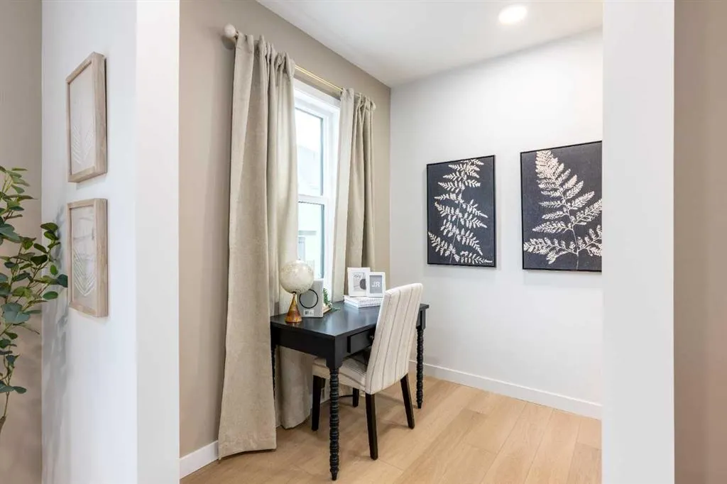 30 Rochester View NW #303
