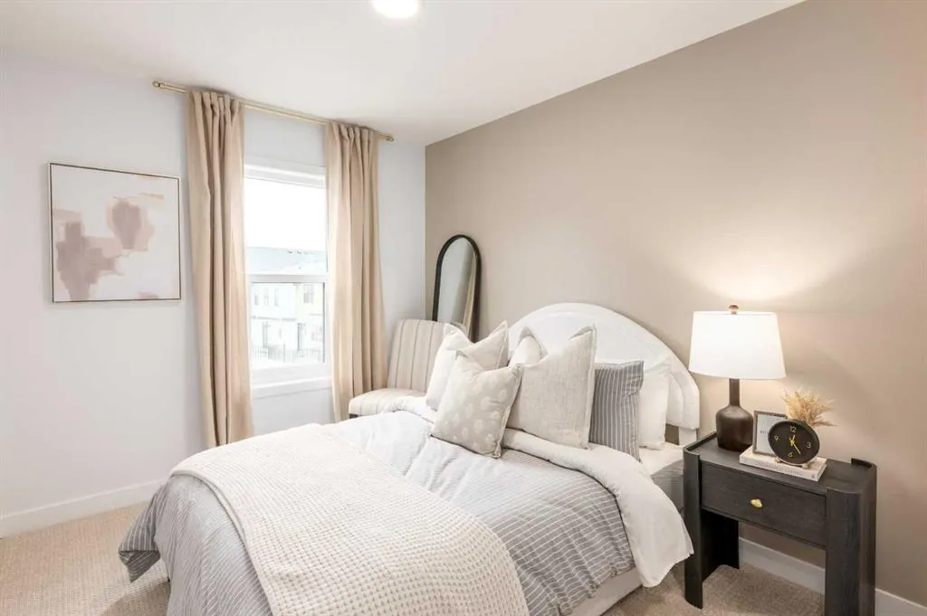 30 Rochester View NW #303