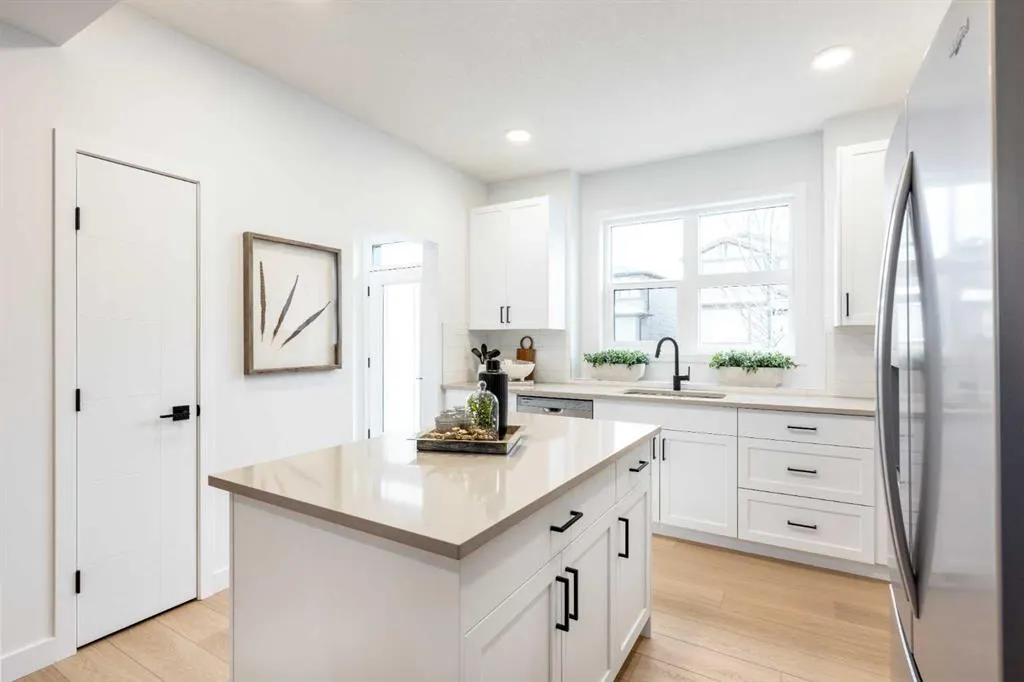 30 Rochester View NW #303
