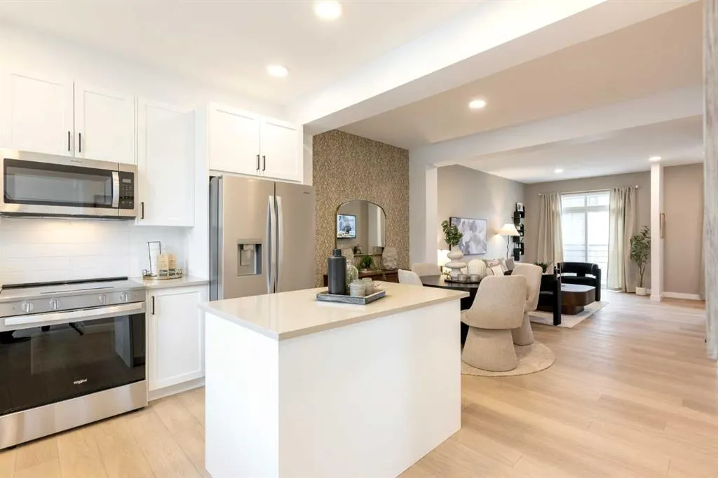 30 Rochester View NW #303