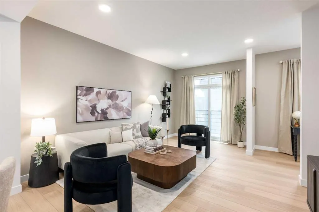 30 Rochester View NW #303