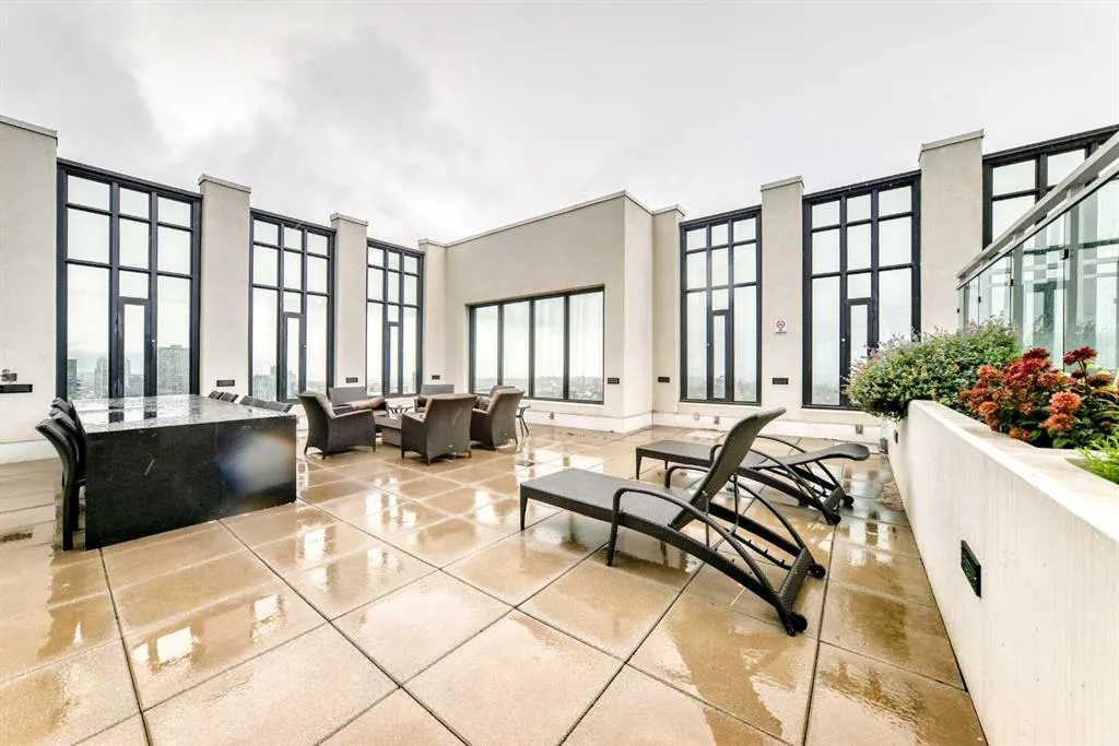 901 10 Avenue SW #1607
