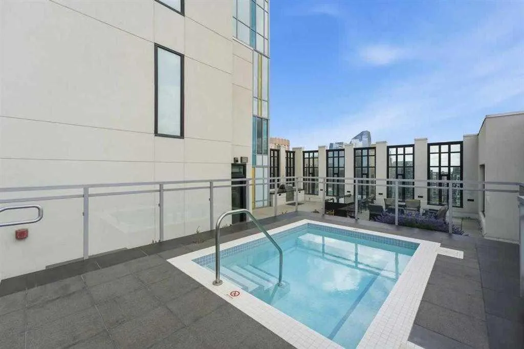 901 10 Avenue SW #1607