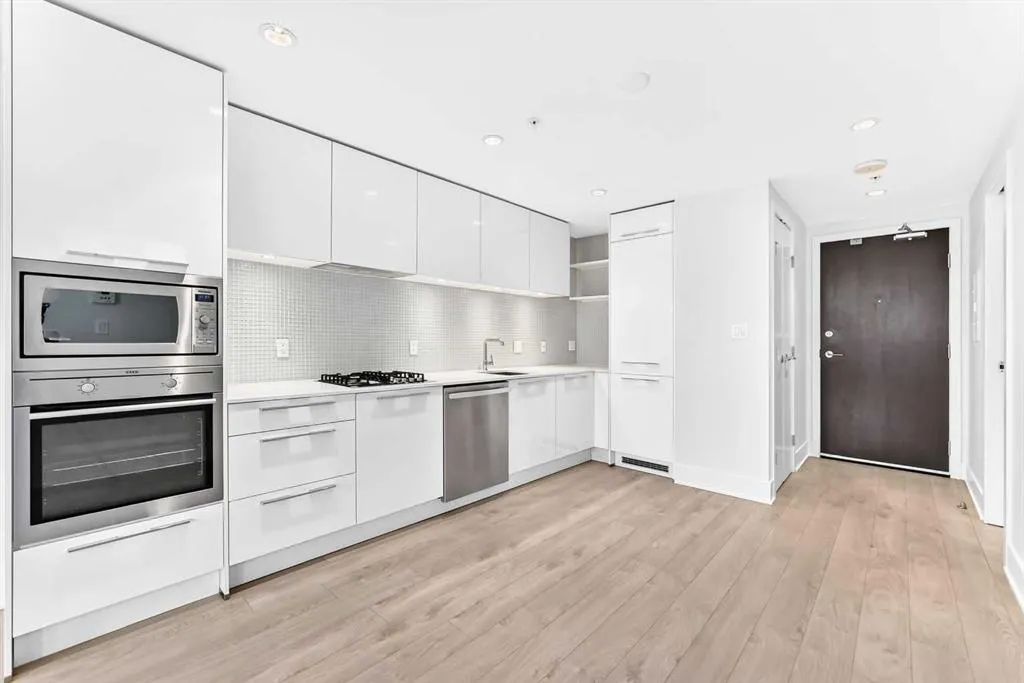 901 10 Avenue SW #1607