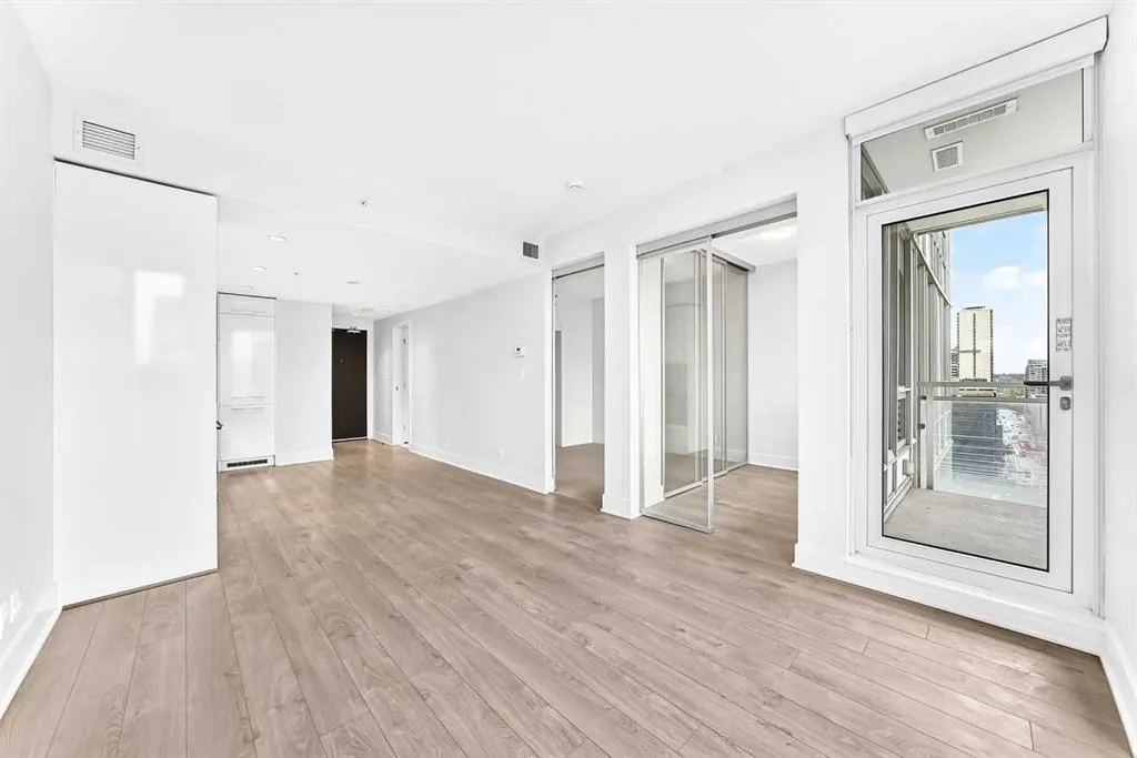 901 10 Avenue SW #1607
