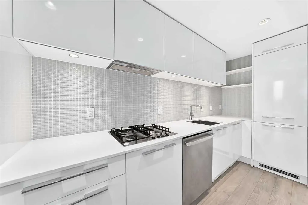 901 10 Avenue SW #1607