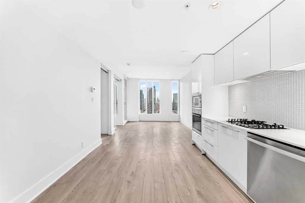 901 10 Avenue SW #1607