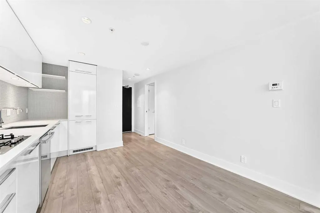 901 10 Avenue SW #1607