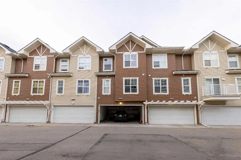 308 Toscana Gardens NW